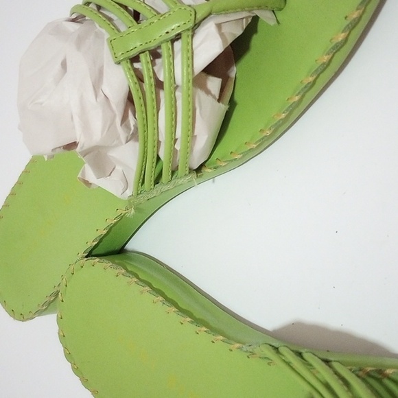 Gianni Bini Lime Green leather strap sandals. Stitched design. Size 8 - Picture 5 of 9